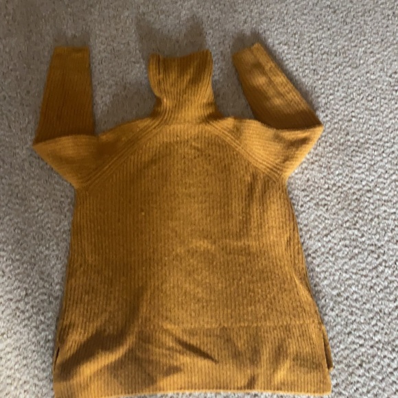 Madewell Sweater - Picture 3 of 5